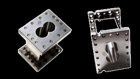 качество  Barrels for Ze62 Berstorff Twin Screw Extruder with Hip Alloy Steel Inner завод