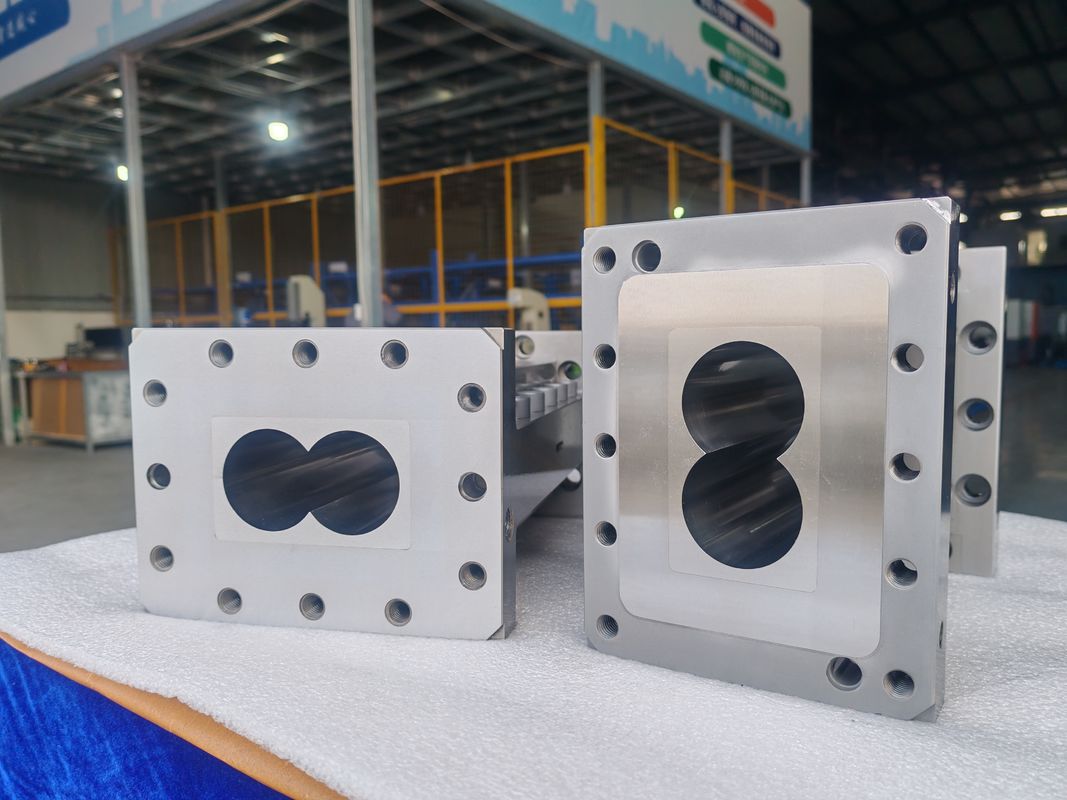 Специализированные стволы CTE 75 для экструдирующей машины с двумя винтами в пластиковой экструзионной линии