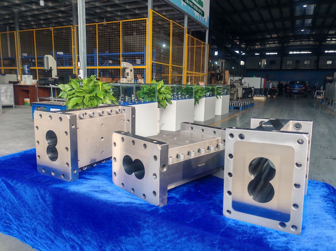 Специализированные стволы CTE 75 для экструдирующей машины с двумя винтами в пластиковой экструзионной линии